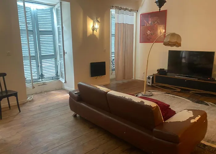 Sympa Vintage Centre 90m2 * Pau